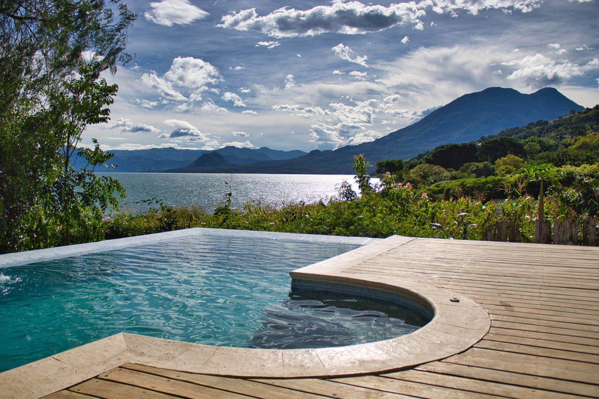 The Casa Lobo Bungalows infinity pool is located in San Pedro la Laguna at the Lake Atitlán in Guatemala.