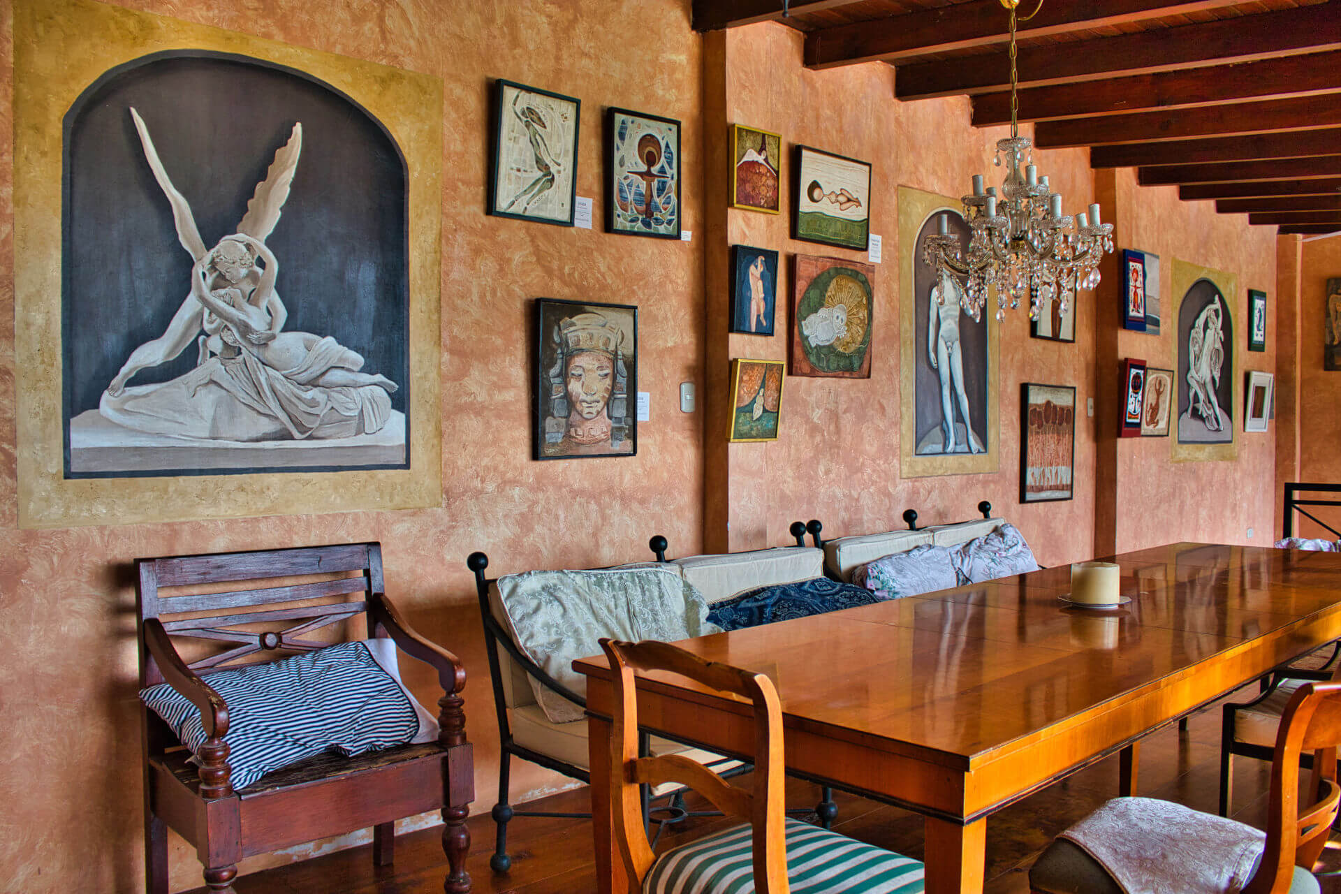The Casa Lobo Bungalows Lounge & Art Gallery is located in San Pedro la Laguna at the Lake Atitlán in Guatemala.